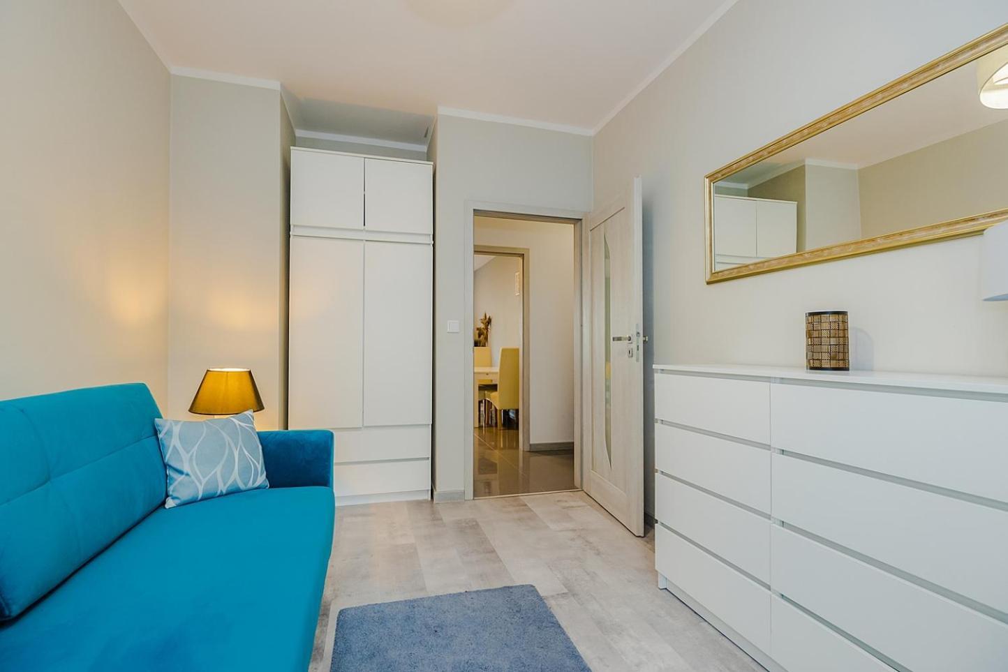 ורשה Family Apartment Zoliborz By Noclegi Renters מראה חיצוני תמונה